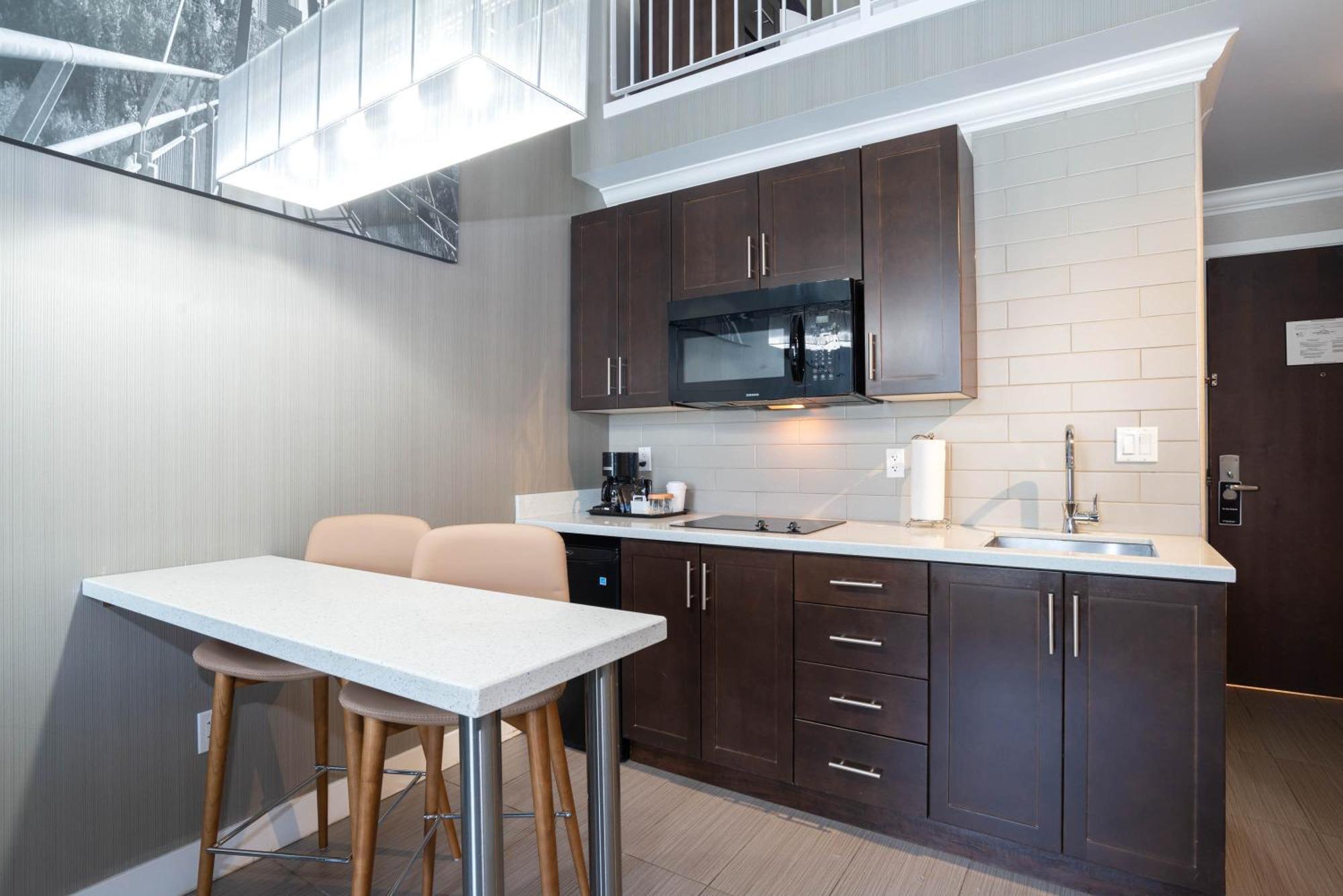 Sandman Hotel & Suites Calgary South Eksteriør bilde