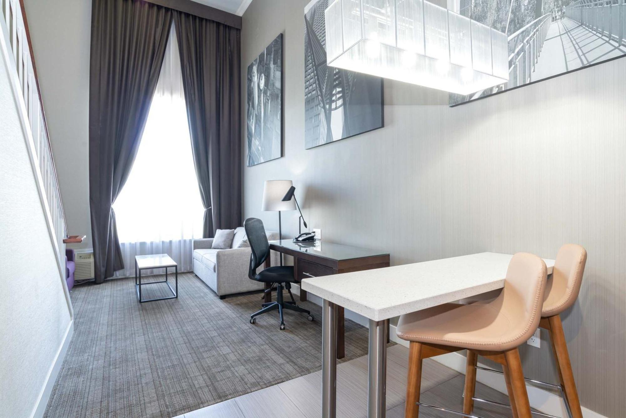 Sandman Hotel & Suites Calgary South Eksteriør bilde