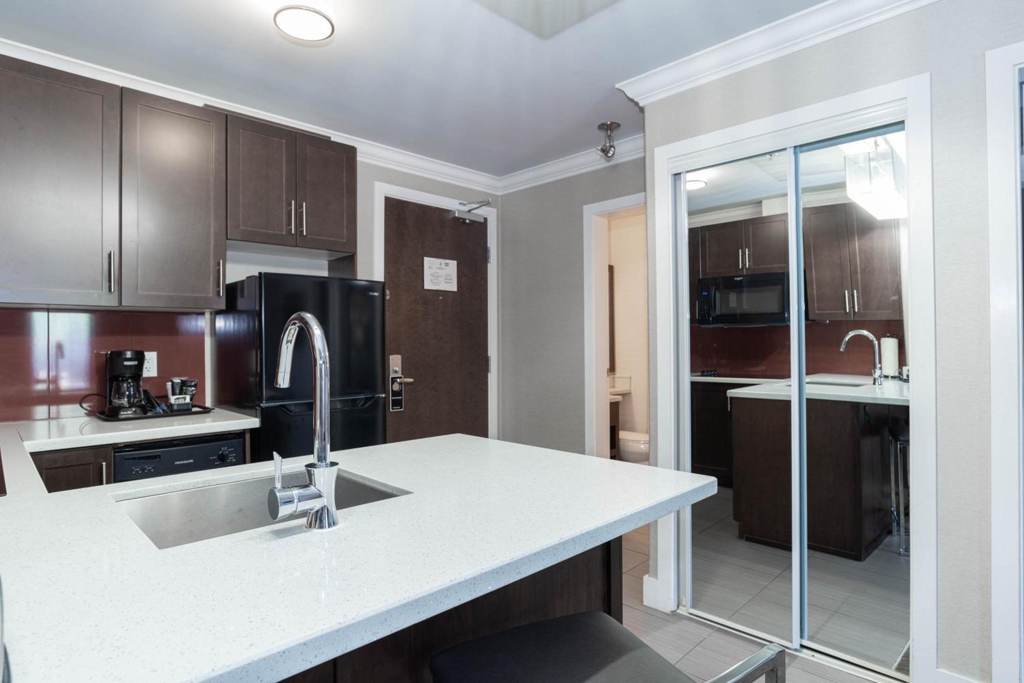 Sandman Hotel & Suites Calgary South Eksteriør bilde