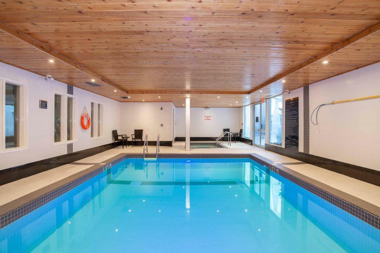 Sandman Hotel & Suites Calgary South Eksteriør bilde